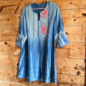 QRius Embroidered Chambray Dress